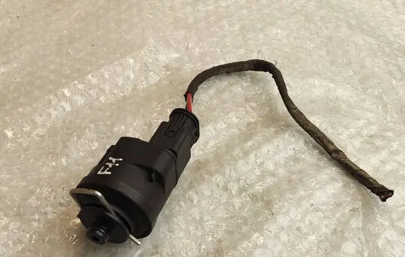 BMW 5 F10 F11 Fuel filter heater 7812069 781206901