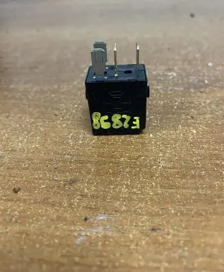 Mercedes-Benz E A207 Other relay 4RA00781308 A0025428319
