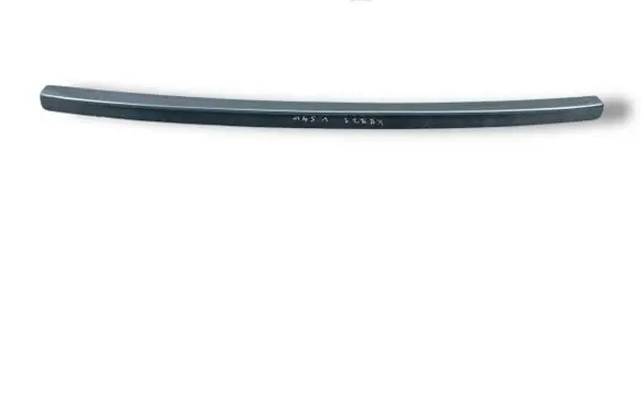 Tailgate/trunk spoiler