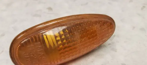 Mitsubishi Pajero Front fender indicator light 1132213 0190093