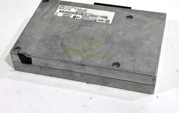 Audi A3 S3 8P Bluetooth control unit module 8P0862335H