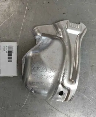 Volvo XC60 Heat shield in engine bay 31431799 31431042 31431309