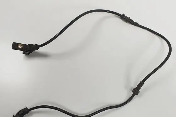 Mercedes-Benz C W204 ABS brake wheel speed sensor A2044407910
