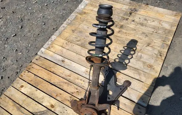Skoda Octavia Mk1 (1U) Front wheel hub spindle knuckle