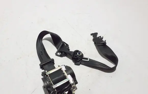 Volvo V60 Front seatbelt 32149112
