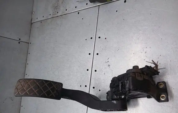 Audi A3 S3 8L Accelerator pedal position sensor 1J1721503H