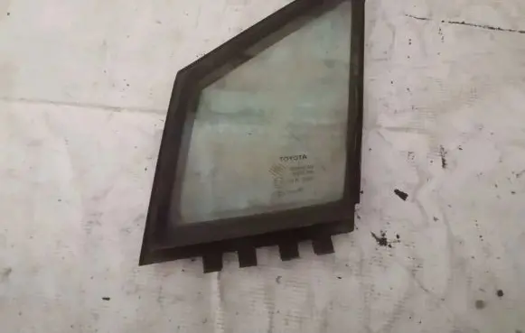 Seat Altea Front triangle window/glass 