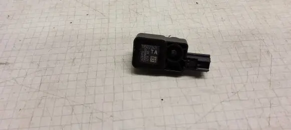 Opel Insignia A Airbag deployment crash/impact sensor 13502341 343149712 TA002883037