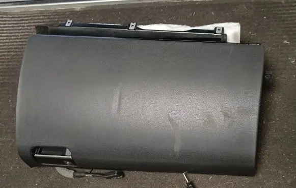 Mercedes-Benz ML W164 Glove box A1646890708 16905562