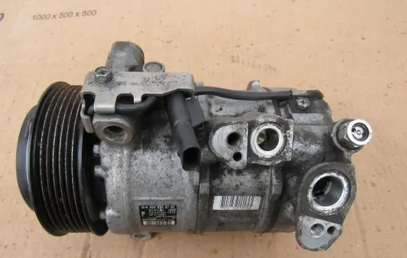Mercedes-Benz C W205 Air conditioning (A/C) compressor (pump) A0008308700