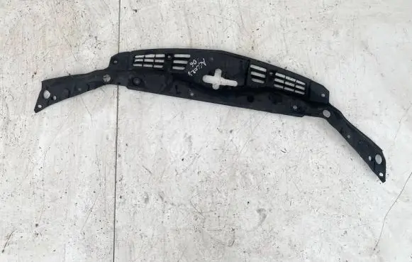 Honda Accord Engine bonnet/hood lock trim molding 