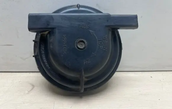 Headlight/headlamp dust cover