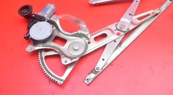 Toyota Prius (XW30) Front door window regulator with motor 85710-35180