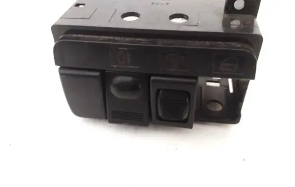 Fog light switch