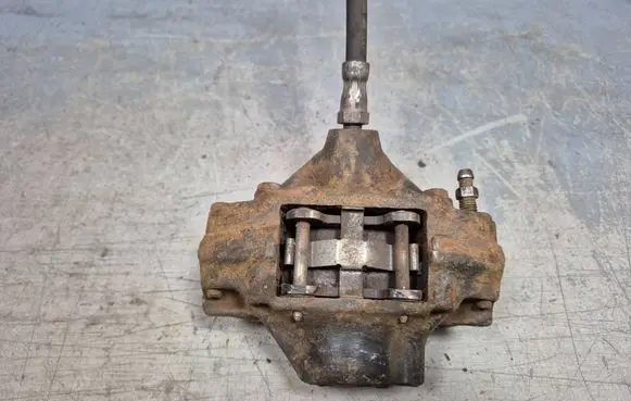 Mercedes-Benz E W124 Rear brake caliper
