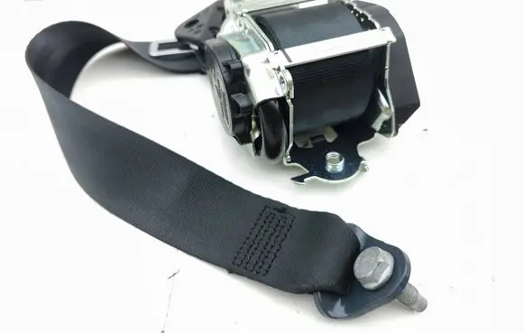 Rear seatbelt