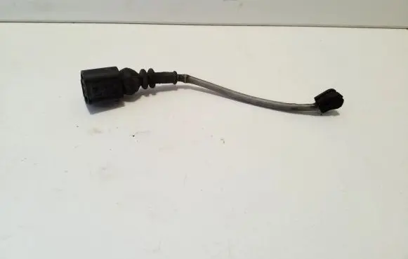 Audi Q3 F3 Brake pads wear sensor 