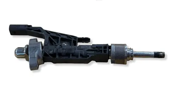 BMW 3 G20 G21 Fuel injector 8656548