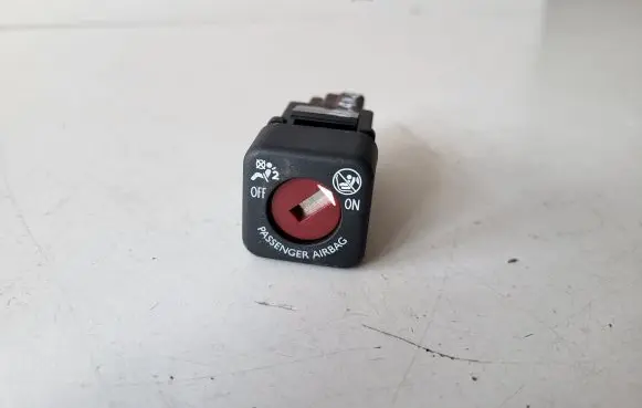 Opel Crossland X Passenger airbag on/off switch 9641391277