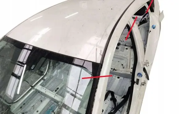 Toyota Avensis T220 Roof 