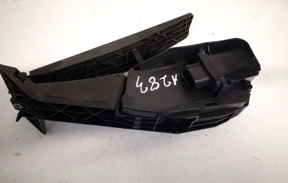 BMW 1 E81 E87 Accelerator throttle pedal 3542678658901 35426786589-01