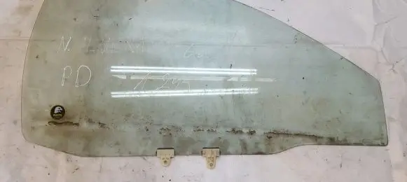 Nissan Almera Front door window glass four-door