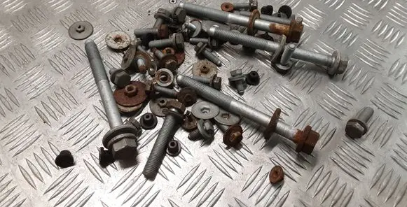 BMW 5 F10 F11 Nuts/bolts 