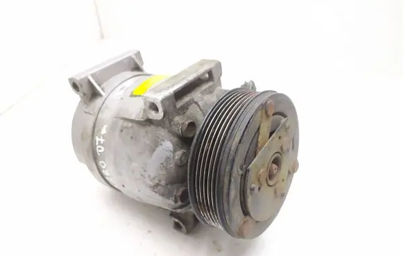 Opel Vivaro Air conditioning (A/C) compressor (pump)