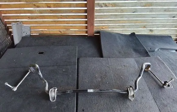 Front anti-roll bar/sway bar
