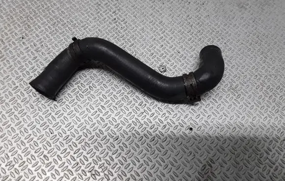 Volkswagen Touran I Engine coolant pipe/hose