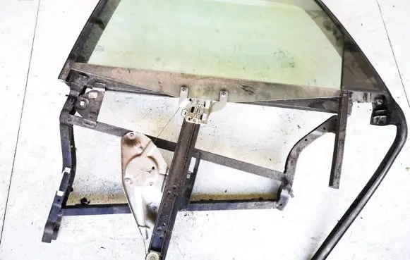 Audi A6 S6 C5 4B Rear door window/glass frame 