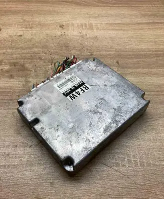Mazda Premacy Engine control unit/module ECU 2758005922 RF4W18881C RF4W