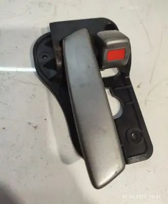 KIA Carens II Front door interior handle 82613UN000