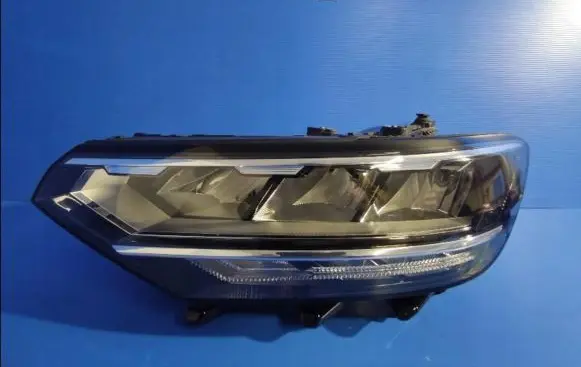 Volkswagen PASSAT B8 Headlight/headlamp