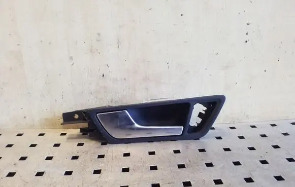 Audi Q5 SQ5 Rear door interior handle 8R0839019
