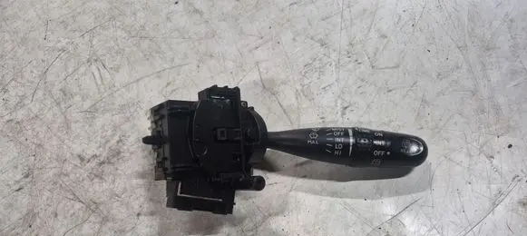 Toyota Corolla Verso E121 Wiper control stalk 173699