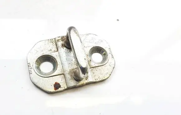 Mercedes-Benz ML W164 Front door lock loop/hook striker 8g188