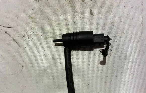 Mercedes-Benz ML W163 Windscreen/windshield washer pump a0335450228 0335450228