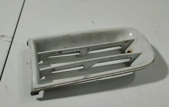 Skoda Fabia Mk2 (5J) Front bumper lower grill 