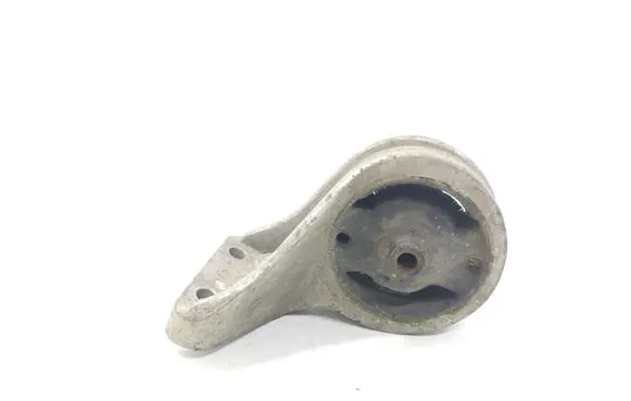Hyundai Santa Fe Engine mount bracket