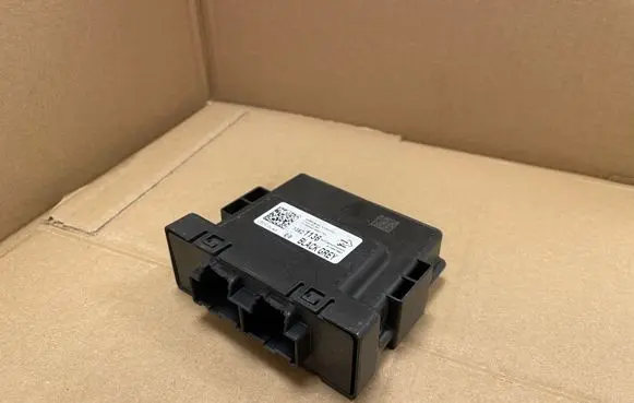 Chevrolet Camaro Gateway control module 13521136