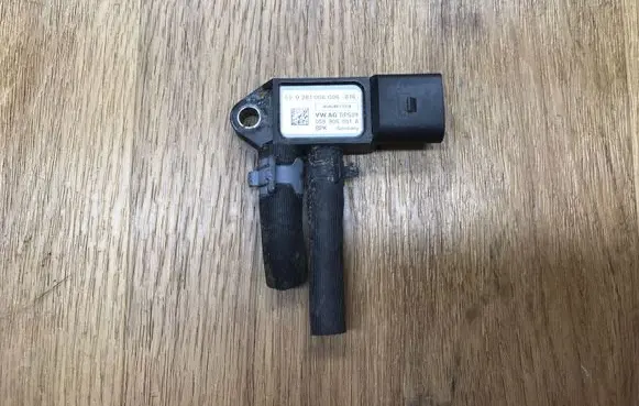 Volkswagen Touareg II Air pressure sensor 059906051A 140424T2331E 0281006006