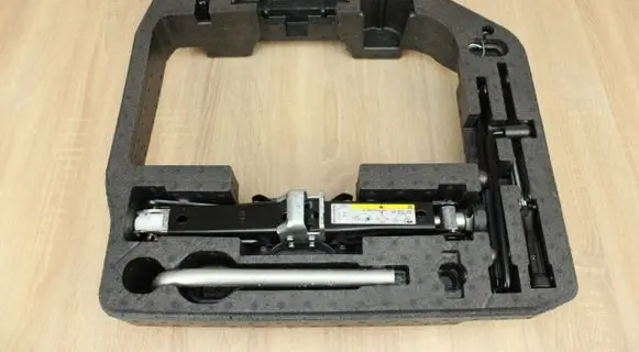 Audi A5 8T 8F Tool set 8T0012109J