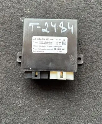 Mercedes-Benz Sprinter W906 Door central lock control unit/module A9069003903 A9064460046