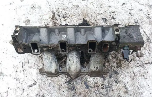 Dodge Grand Caravan Intake manifold