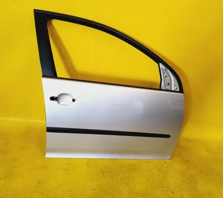 Volkswagen Golf V Front door 1K4831312 1K4831604