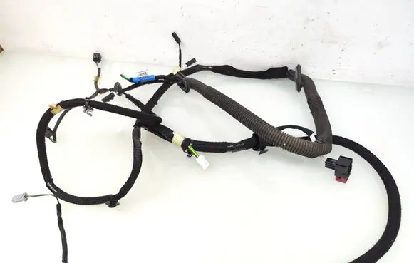 Renault Trafic III (X82) Rear door wiring loom 240526282R