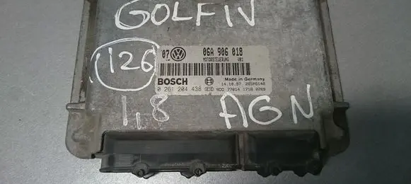 Volkswagen Golf IV Engine control unit/module 06A906018 0261204438