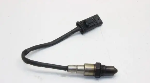 BMW 4 F32 F33 Lambda probe sensor 8570230