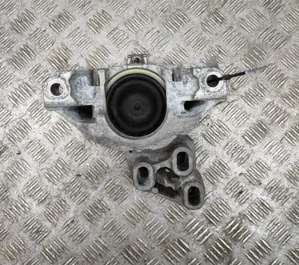 Mercedes-Benz B W246 W242 Engine mount bracket A2462400617